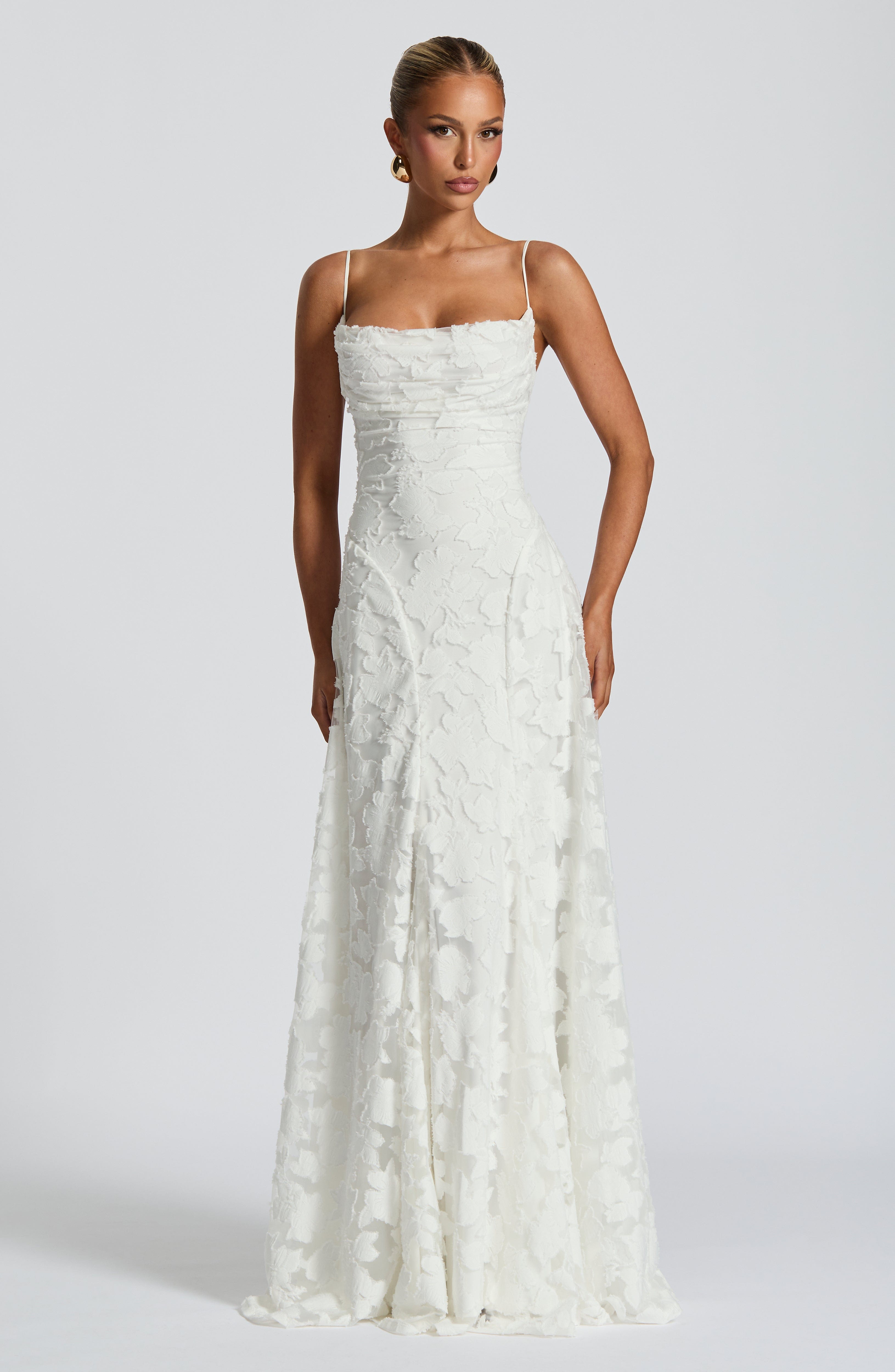 CLARA LEÓN™ | VESTIDO MAXI ELEGANTE